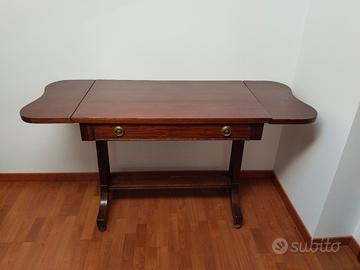 Scrivania d'epoca 