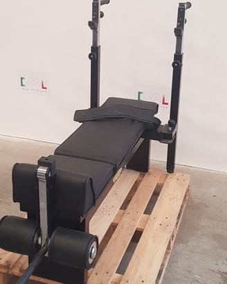 Panca Pratica Multifunzione Technogym con Leg Exte