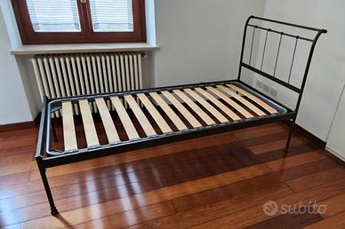 Letto singolo con rete