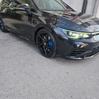 VOLKSWAGEN Golf 8ª serie - 2021