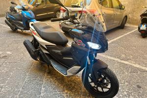 Aprilia SR GT 200