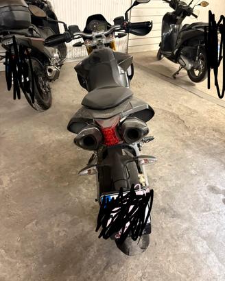 Aprilia dorso duro 750