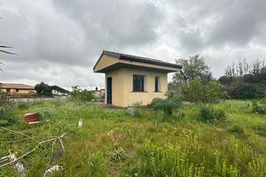 Terreno agricolo di 1400 mq con casetta