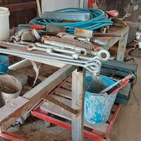 Banco da lavoro in acciaio.