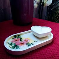 candela in cera di soia e vassoietto svuota tasche