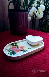 candela in cera di soia e vassoietto svuota tasche