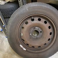 Cerchi ferro R14 con pneumatici invernali