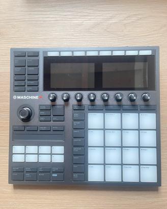 Maschine + pari al nuovo