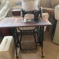 Macchina da cucire a pedali