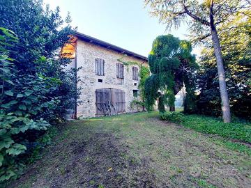 PRESTIGIOSA PROPRIETà STORICA CON AMPIE POTENZI...