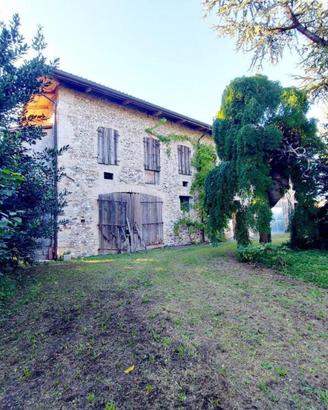 PRESTIGIOSA PROPRIETà STORICA CON AMPIE POTENZI...