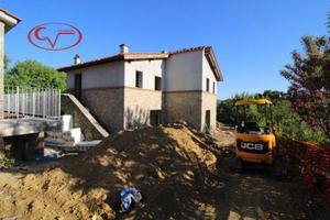 Villa di 180 m² con più di 5 locali a Laterina Per