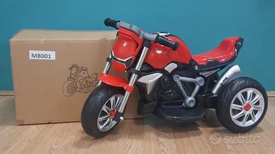 triciclo moto rossa batteria elettrica 3 ruote