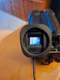 Videocamera hi8 Canon UC X1