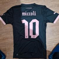 maglia indossata dal giocatore miccoli 