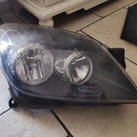 faro destro Opel Astra H 