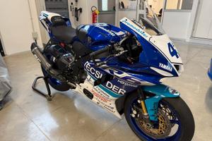 Yamaha R6 pista 2024