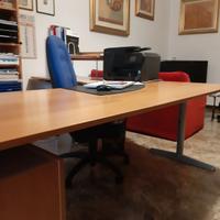 Scrivania ufficio