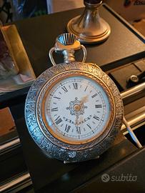 Orologio vintage da tavolo con numeri romani