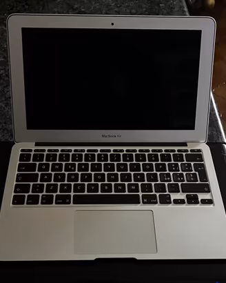 MacBookAir 11” (2011)