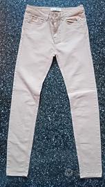 Pantaloni beige Stradivarius