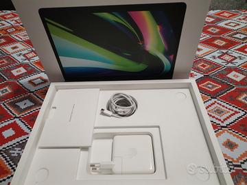 MacBook 13'' M2 (2022)