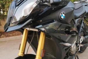 Bmw s1000xr triple black