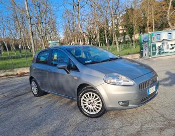 FIAT Grande Punto - 2009