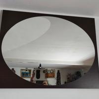 specchio con cornice 