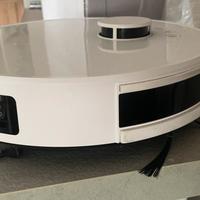 Robot aspirapolvere lavapavimenti