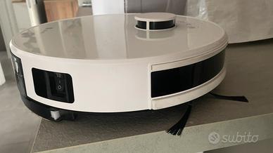 Robot aspirapolvere lavapavimenti