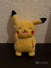 Peluche Pikachu