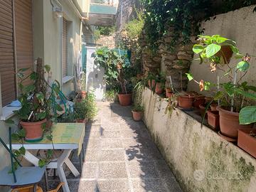 Corso Europa/Quinto 4,5 vani ordinati con giardino