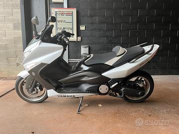 Yamaha TMax 500 white anniversary 2010