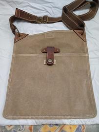 Borsa estiva tipo jeans con finiture in cuoio