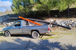 Toyota Hilux pickup TRAZIONE POSTERIORE 240.000KM