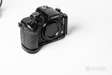 Fotocamera Panasonic GH3 corpo con accessori
