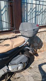 Aprilia scarabeo 200