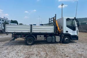 AUTOCARRO IVECO CON GRU E RIBALTRABILE