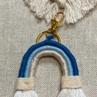 Portachiavi macramé arcobaleno