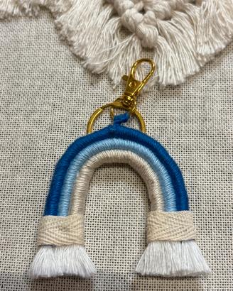 Portachiavi macramé arcobaleno
