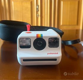 Polaroid Go completa + Accessori aggiuntivi