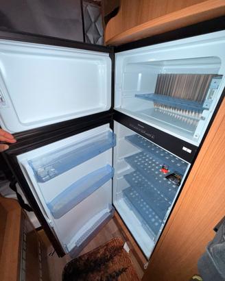 Frigo trovalente dometic per camper