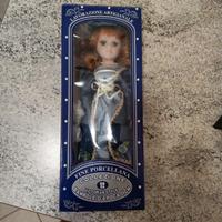 Bambola da collezione in porcellana