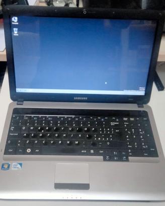 Samsung RV510 - Completo