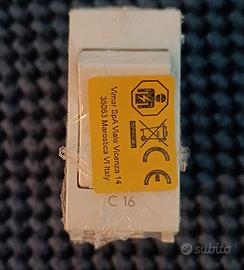 Interruttore automatico magnetotermico plana