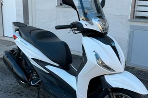 Piaggio Beverly 300