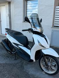 Piaggio Beverly 300