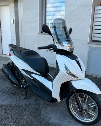 Piaggio Beverly 300