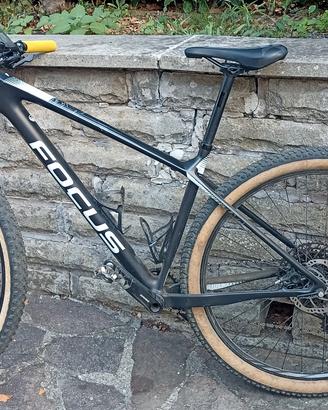 MTB Focus 29" Carbon